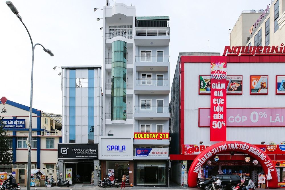 undefined Goldstay 218 4