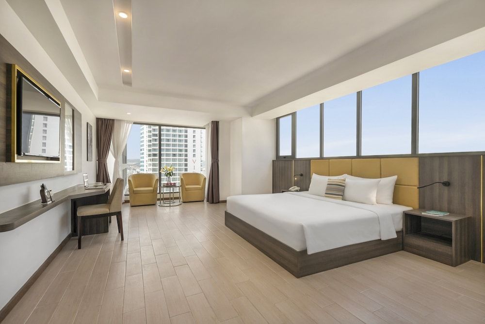 Executive Room, Balcony, City View