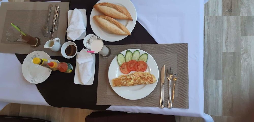 undefined Nhu Y Homestay 9