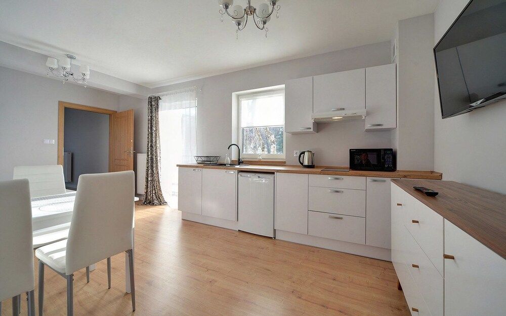 Apartment (3F/9)