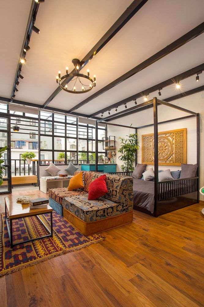 undefined Em Am Studio 7