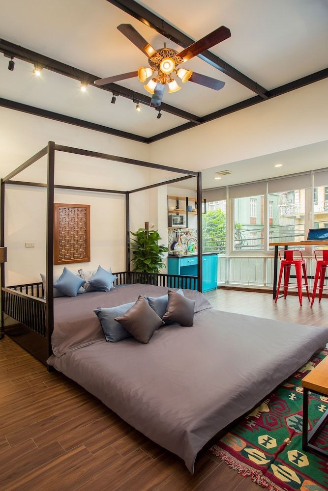 undefined Em Am Studio 5