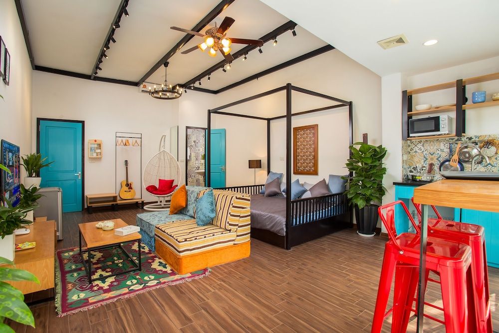 undefined Em Am Studio 3