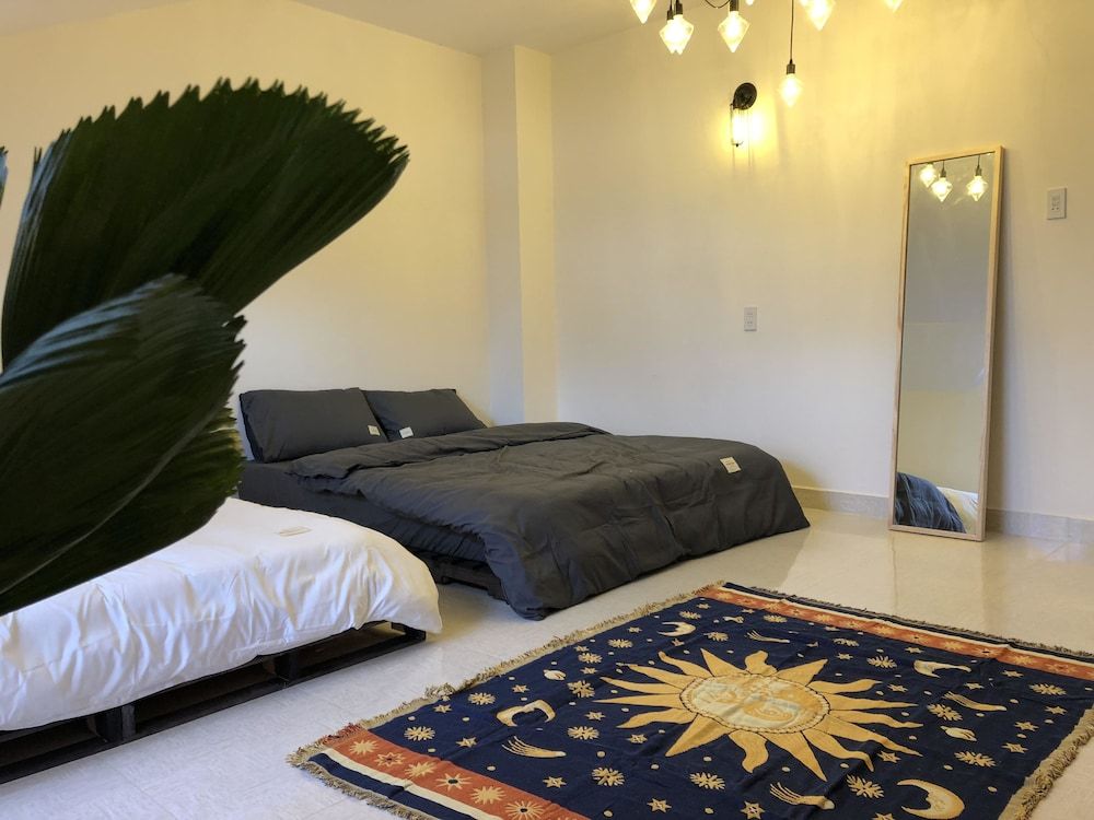 undefined The Tribute 7