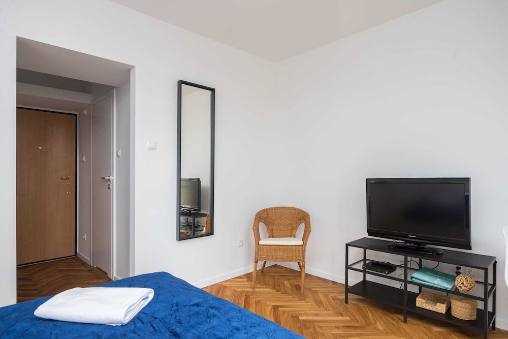 Riverside Comfort Studio Apartment 17