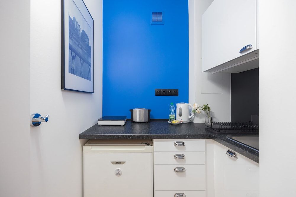 Riverside Comfort Studio Apartment 21