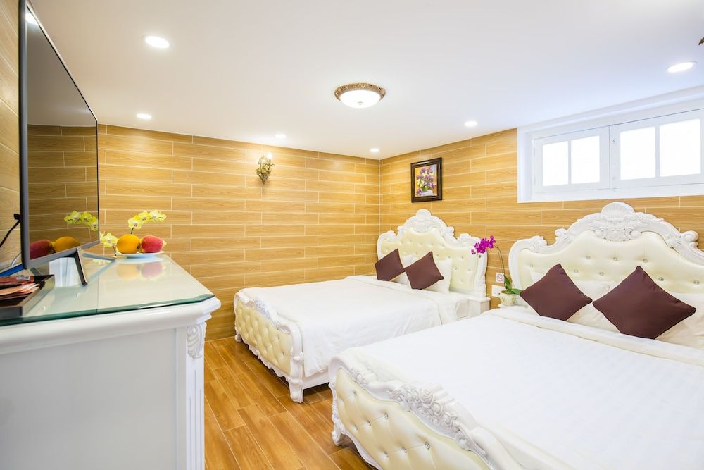 Roy Villa Coffee Family Suite 3