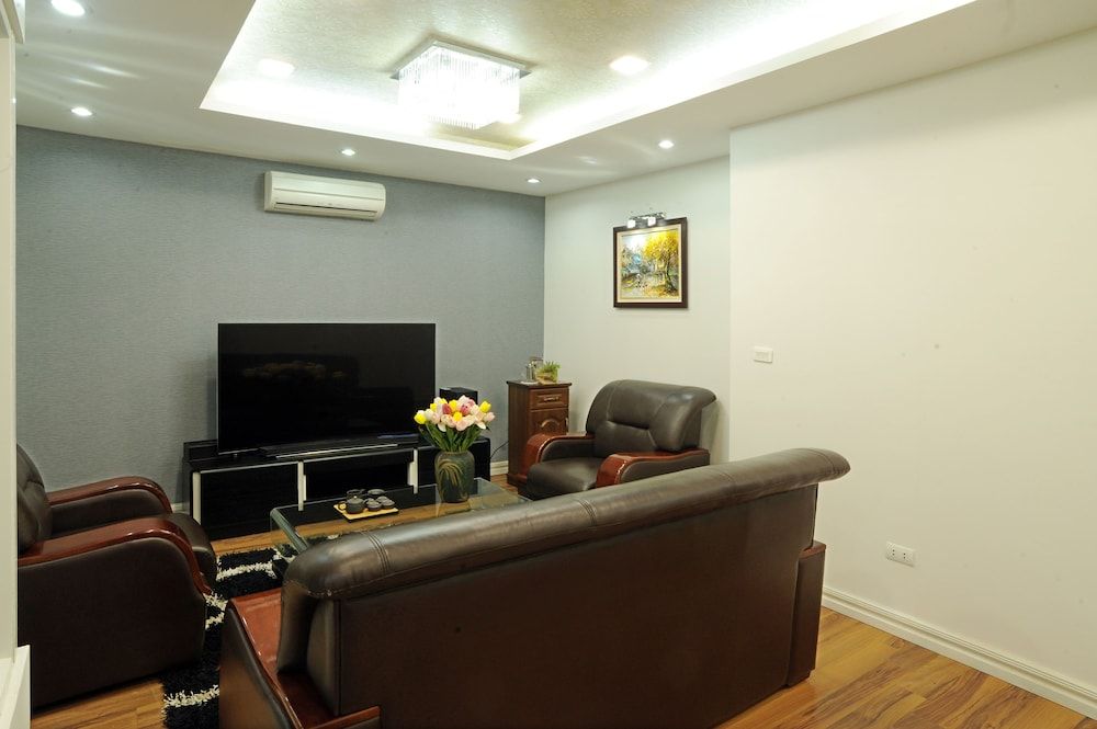 undefined Hera Building 2