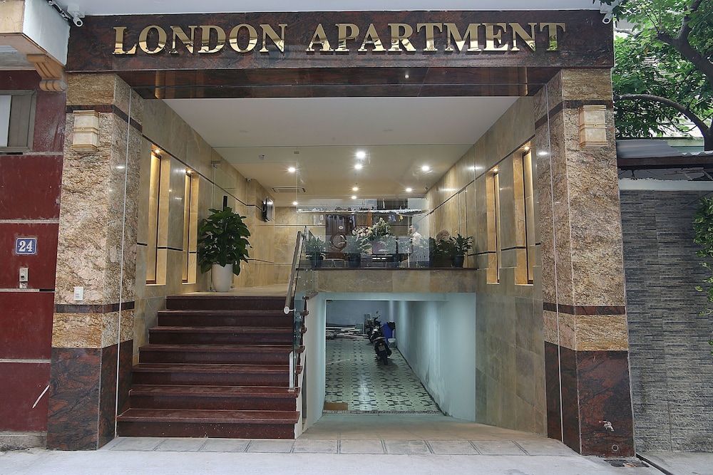 undefined London Hotel & Apartment 4