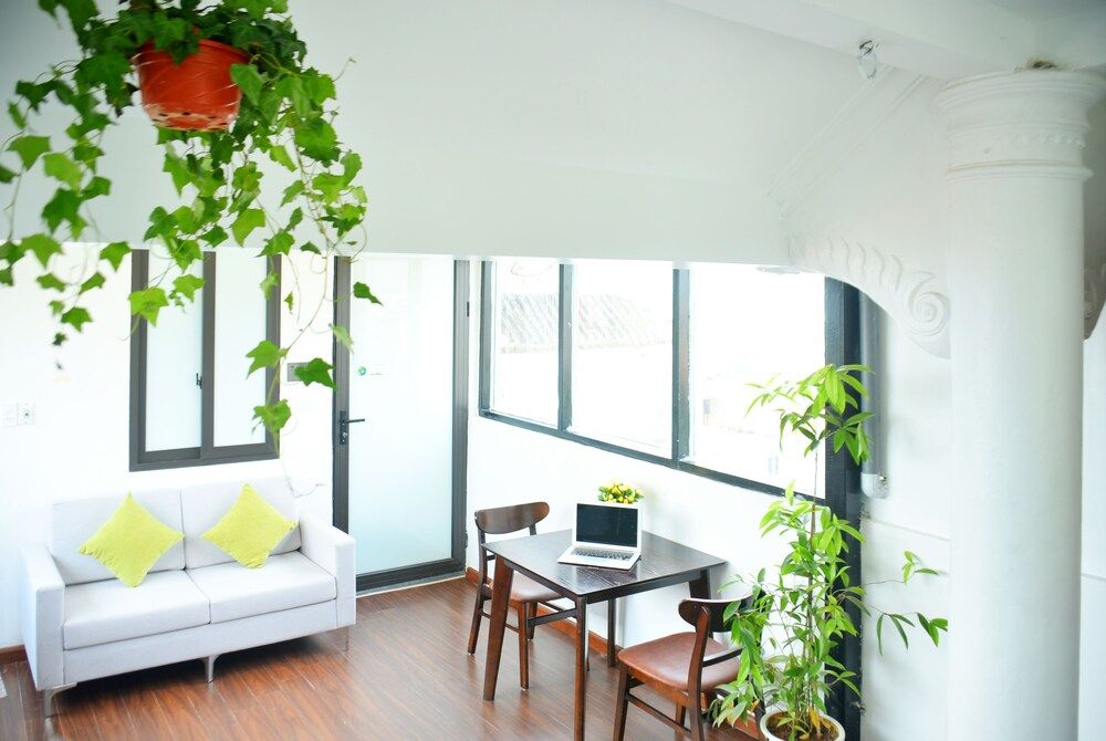 undefined Lily Home Tay Ho 8