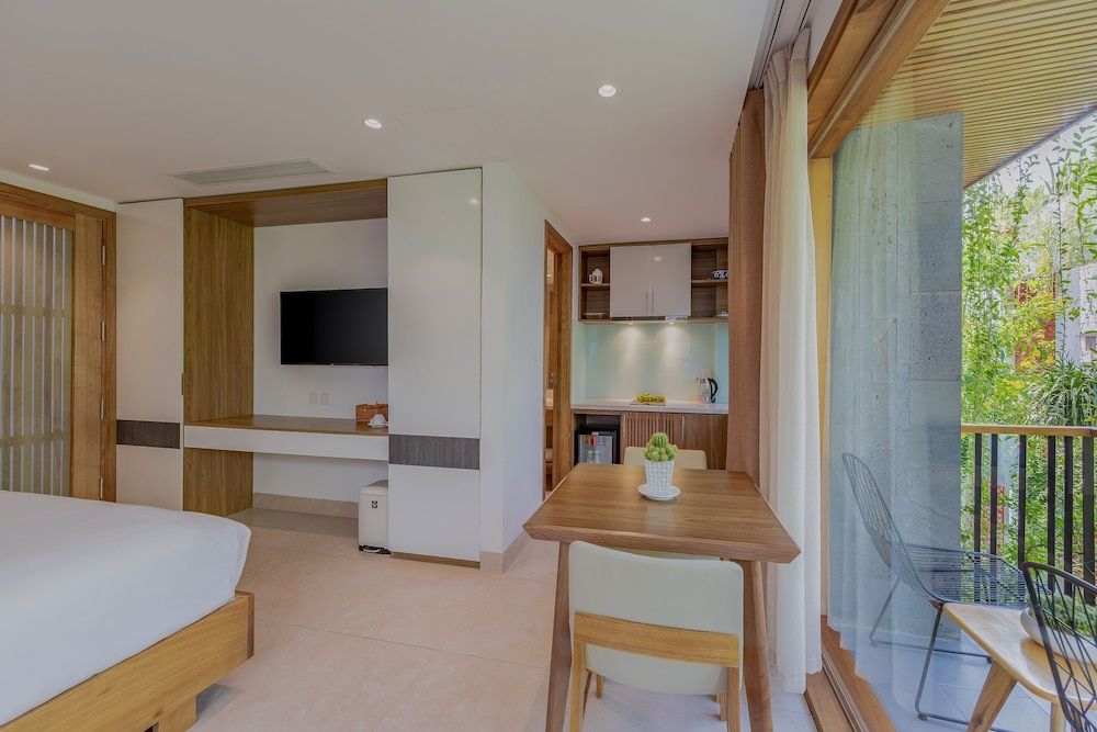 Ponte Boutique Villa Superior Studio, Balcony, Pool View 4