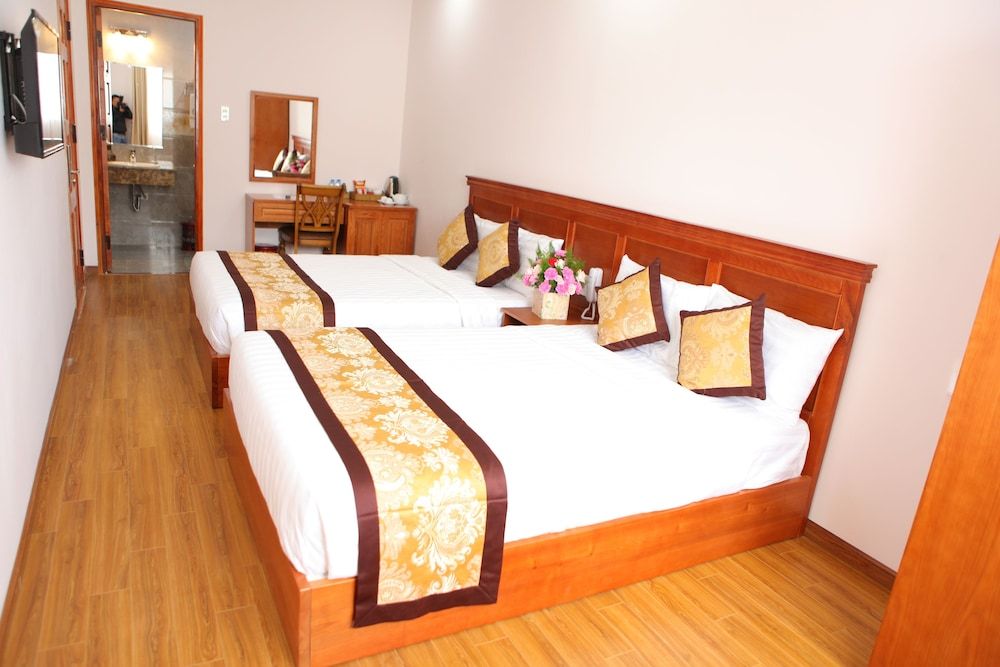 Hong Tung Hotel Superior Quadruple Room 2