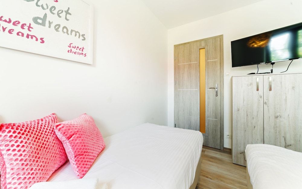 Apartment (3E/6)