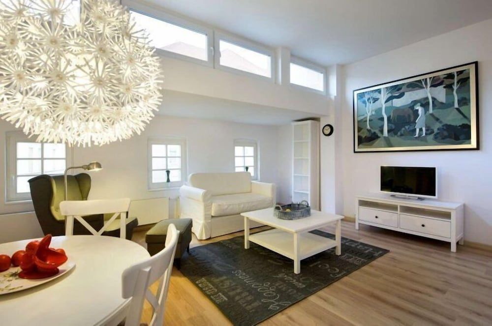 Apartment (6/4)