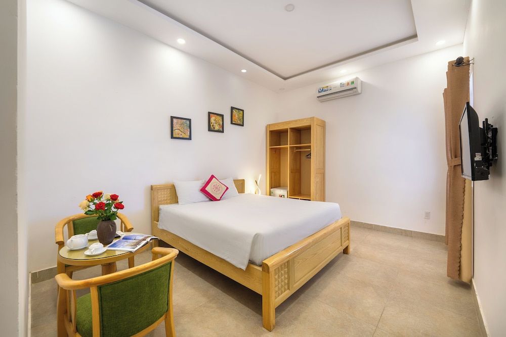 Yellow Daisy Villa Family Villa, Private Pool, Garden View 8