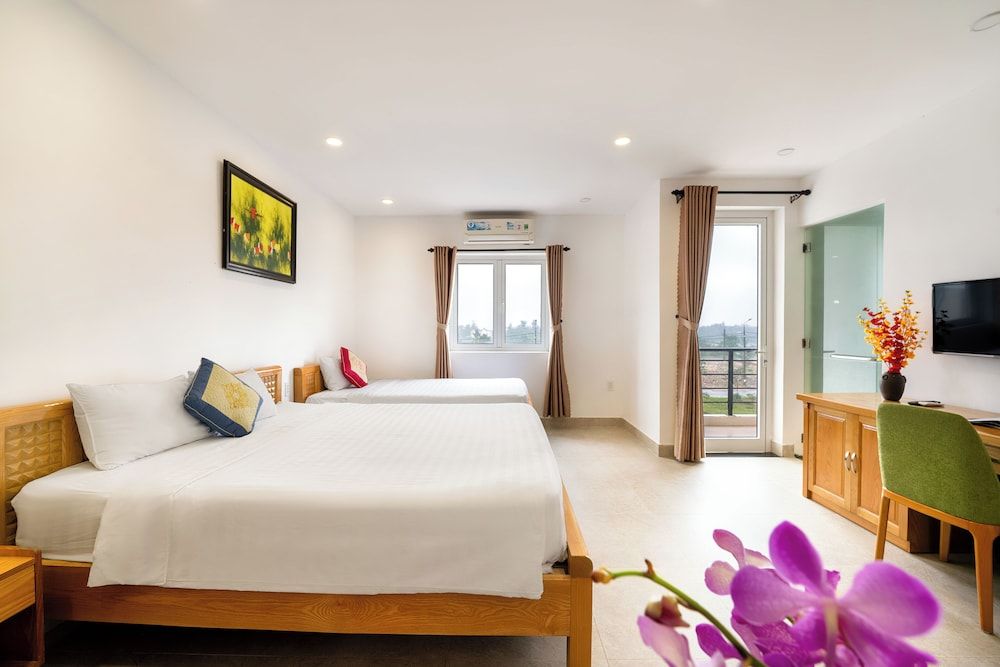 Yellow Daisy Villa Family Villa, Private Pool, Garden View 12