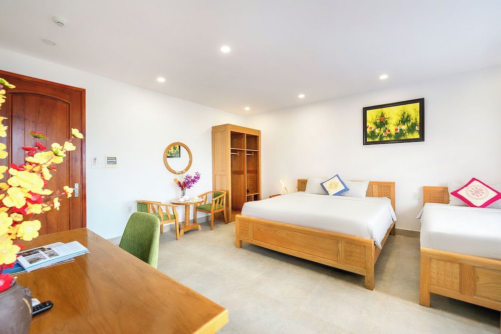 Yellow Daisy Villa Family Villa, Private Pool, Garden View 14