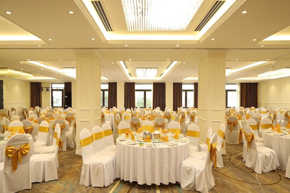 undefined Dai Viet Hotel 7