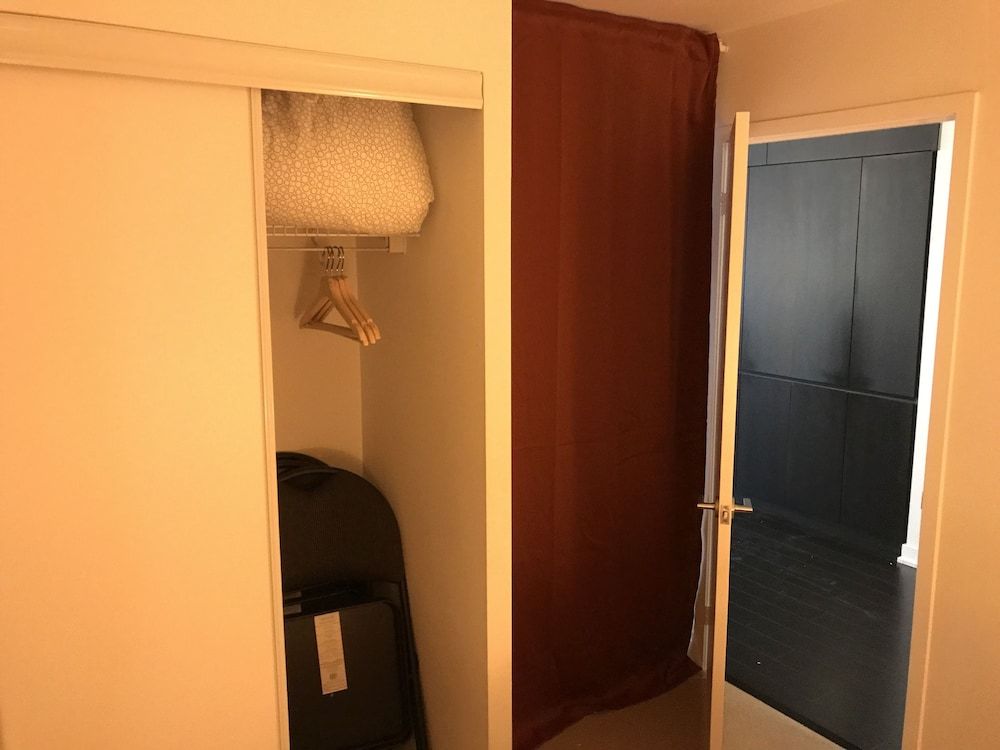 undefined Private Home 3 Bedroom 2 Bath Downtown 8