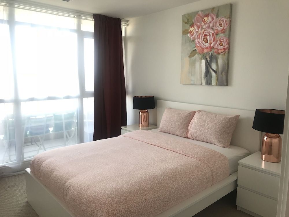 undefined Private Home 3 Bedroom 2 Bath Downtown 2