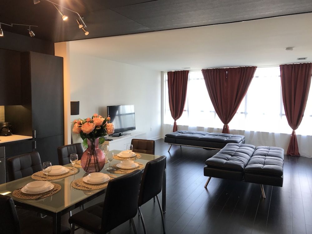 undefined Private Home 3 Bedroom 2 Bath Downtown