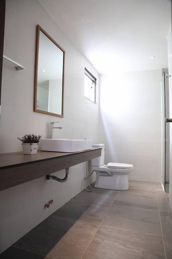 Ivy Hotel Da Lat Family Room 7