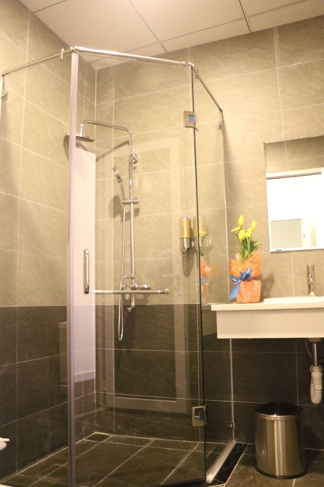 Arapang Hotel 2 Deluxe Attic Room 12