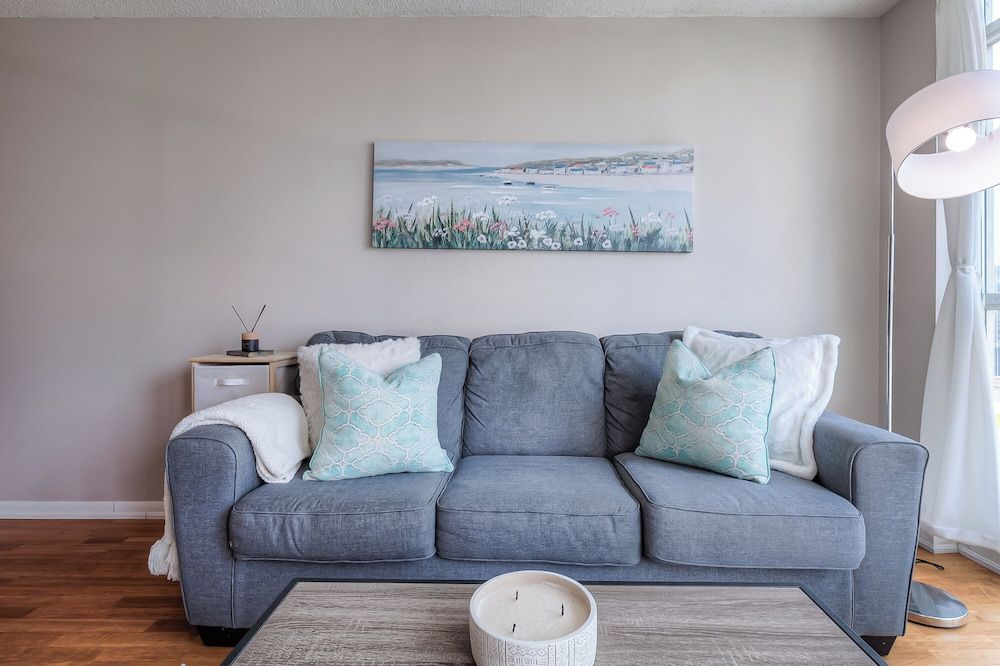 The Yonge Boutique Suites Superior Apartment, 1 Bedroom, Non Smoking, City View 5