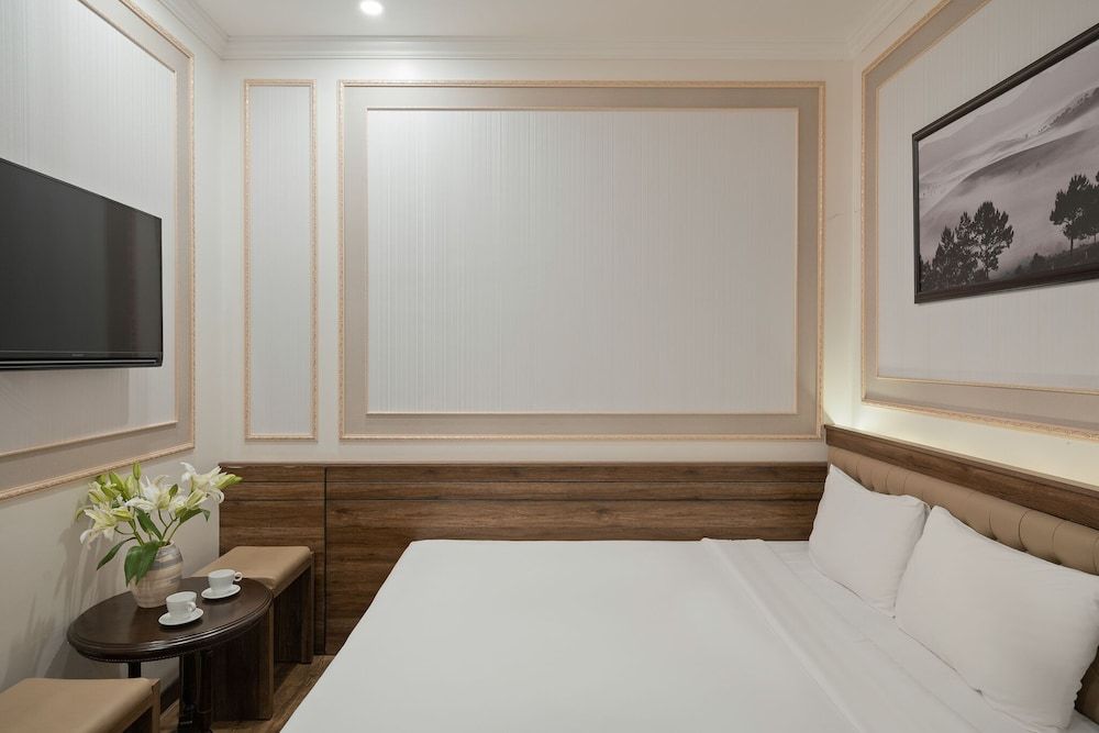 New Life Dalat Hotel Standard Double Room 3