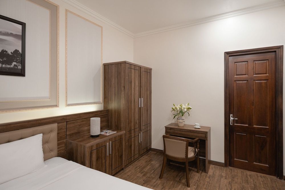 New Life Dalat Hotel Standard Double Room 5