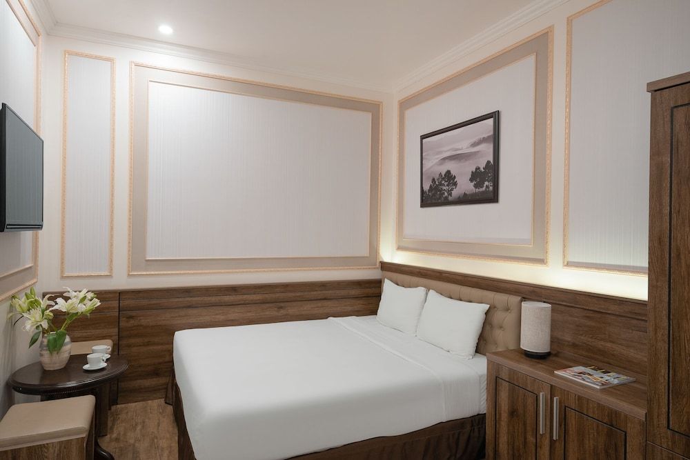 New Life Dalat Hotel Standard Double Room 2