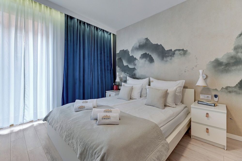 Downtown Apartments Riverside Aura Island City Apartment, 1 Queen Bed, Non Smoking 2