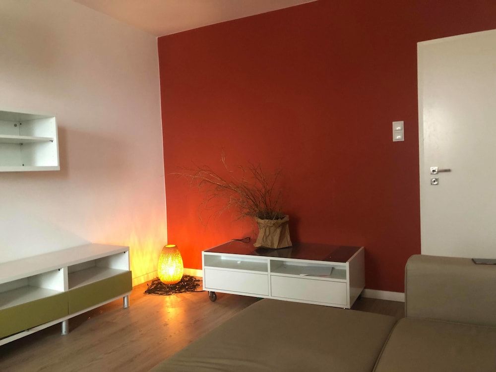 Basic Condo, Multiple Beds