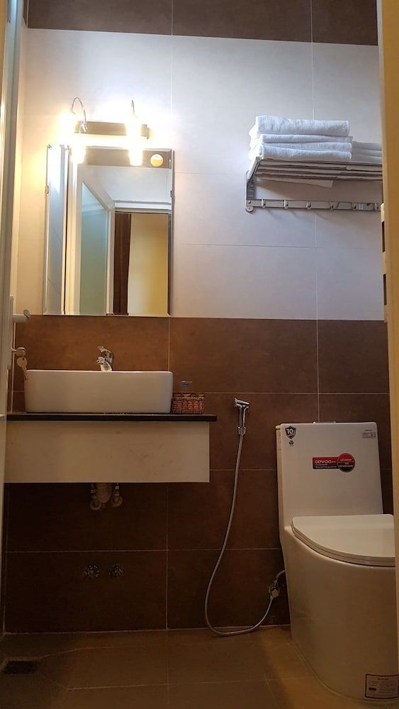 An Nhien Hotel Superior Quadruple Room 12