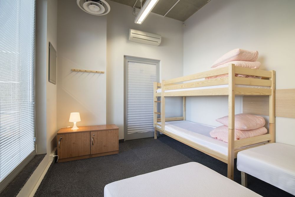 Room (Nr 16)