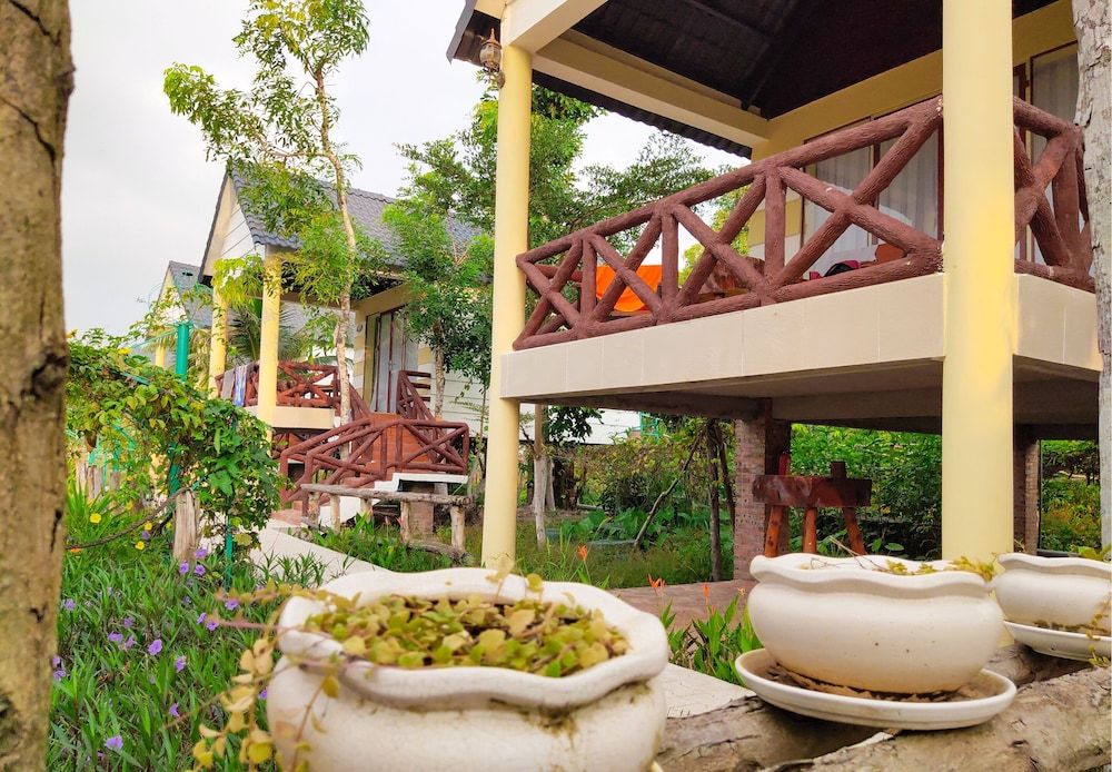 undefined Bungalows Bai Vong 3