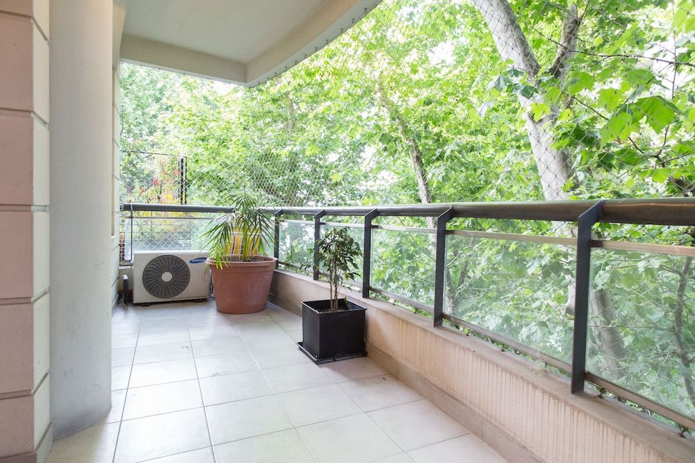 Standard Apartment, Multiple Beds, Non Smoking