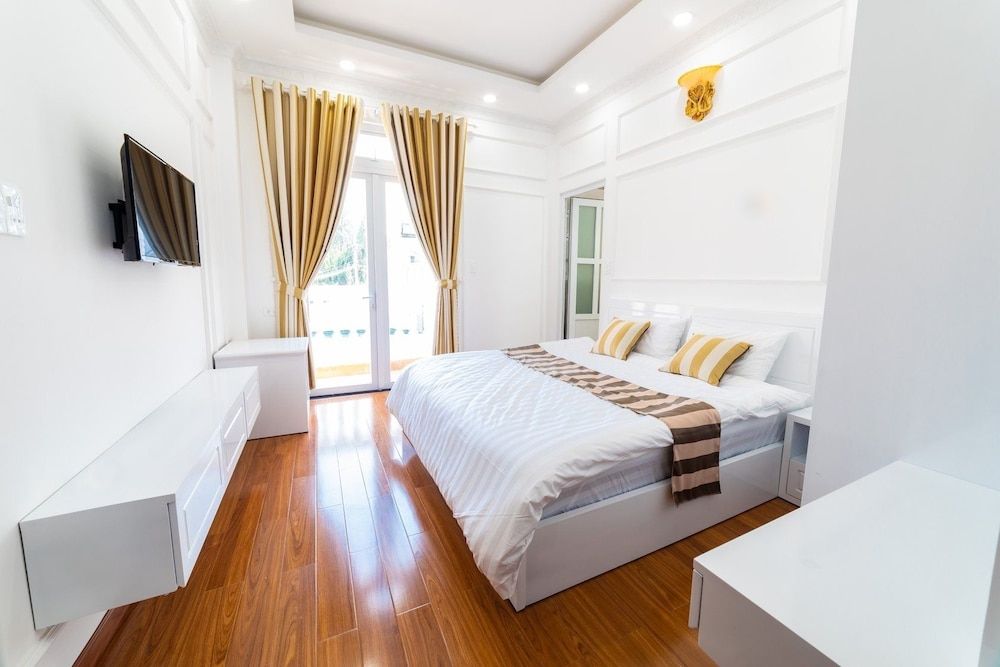 undefined King Villa 7