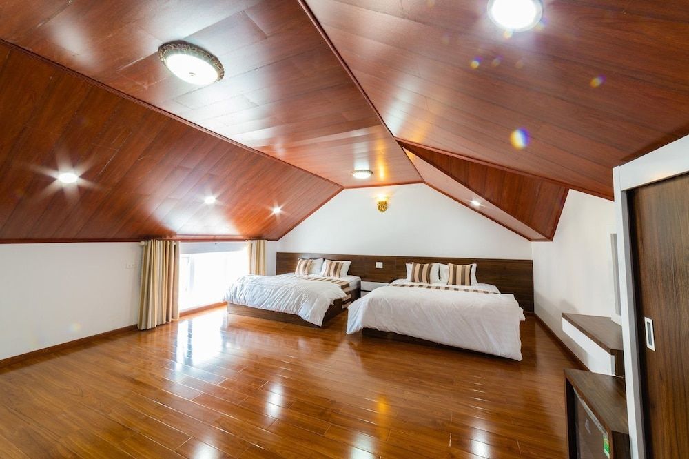 undefined King Villa 8