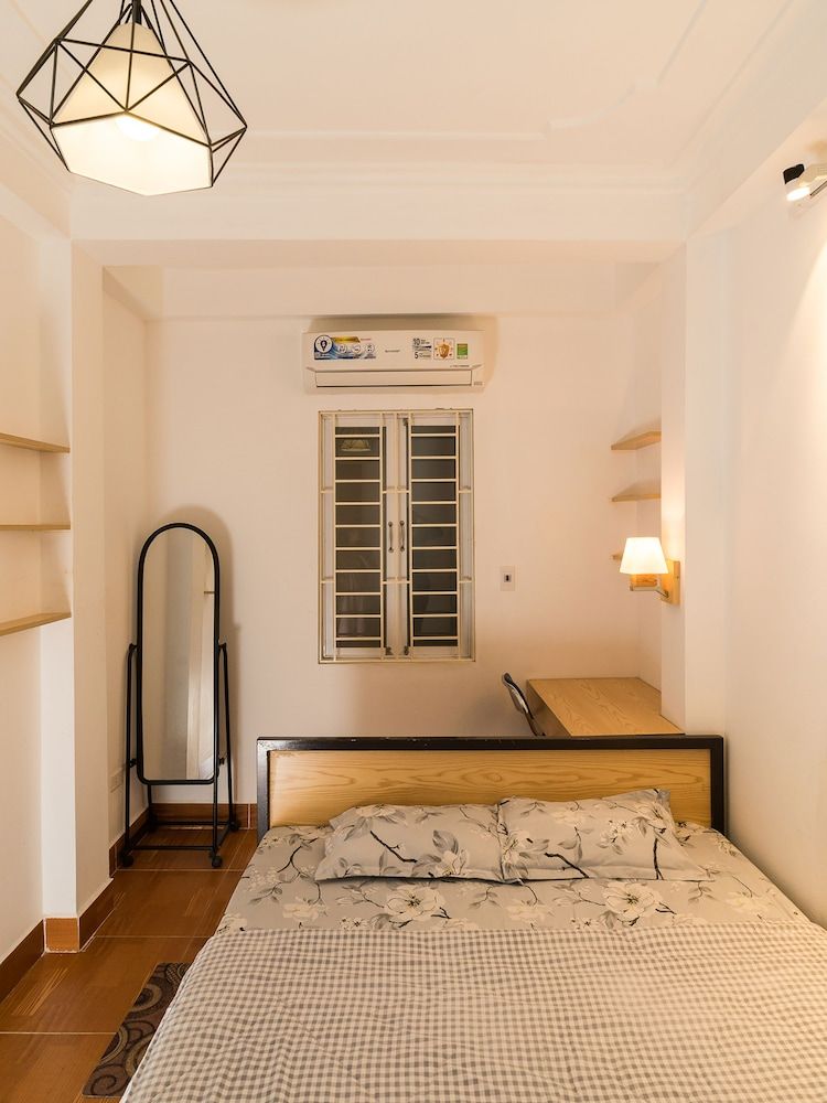 undefined Mom's House Hostel 5