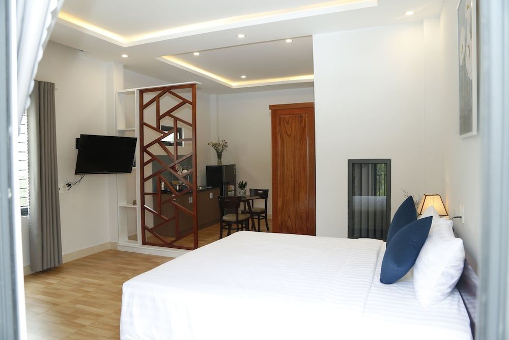 undefined YOLO Apartment Homes 6