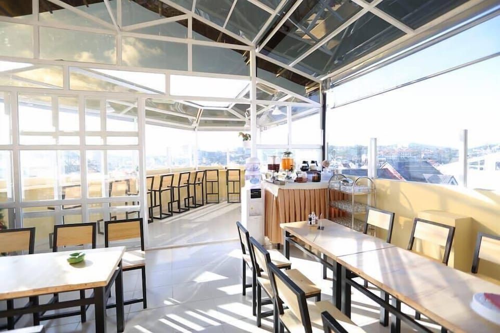 undefined Trung Nhan Hotel 5