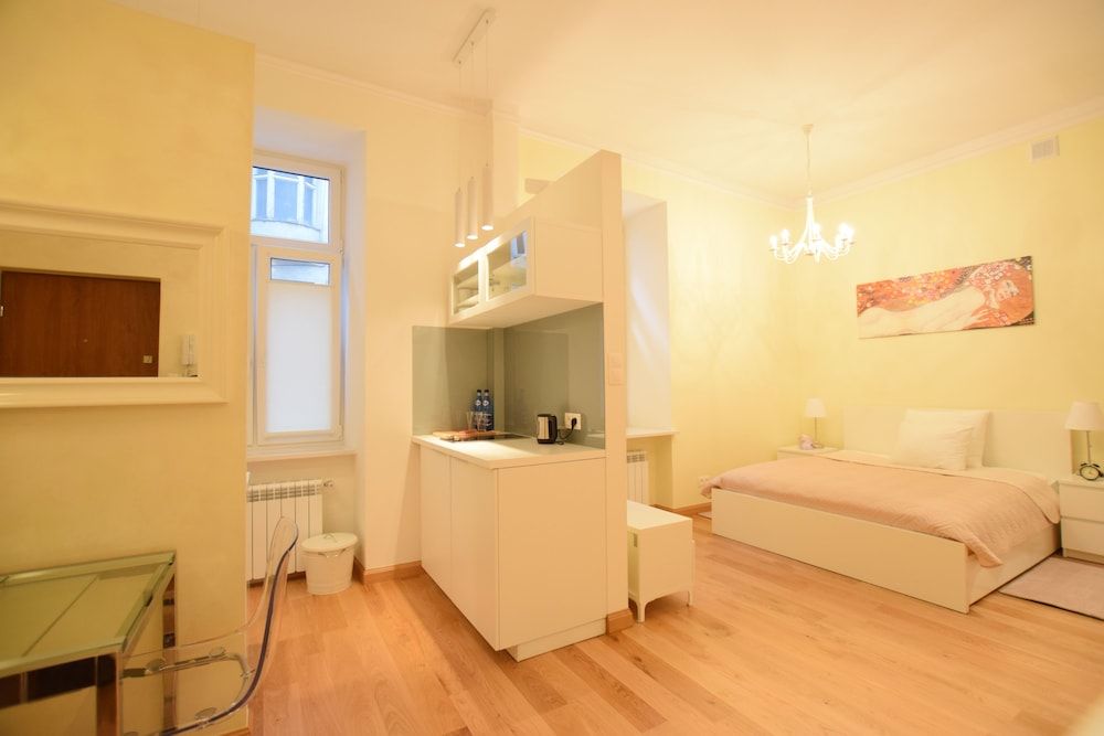 undefined Elegant Apartment Foksal 4