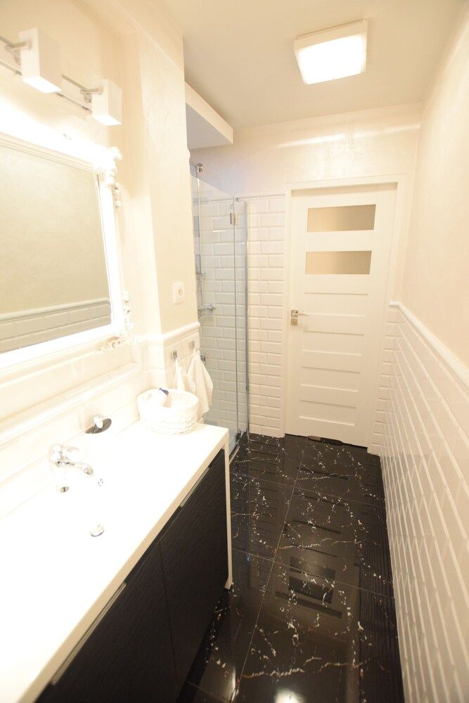 Elegant Apartment Foksal Deluxe Apartment 18