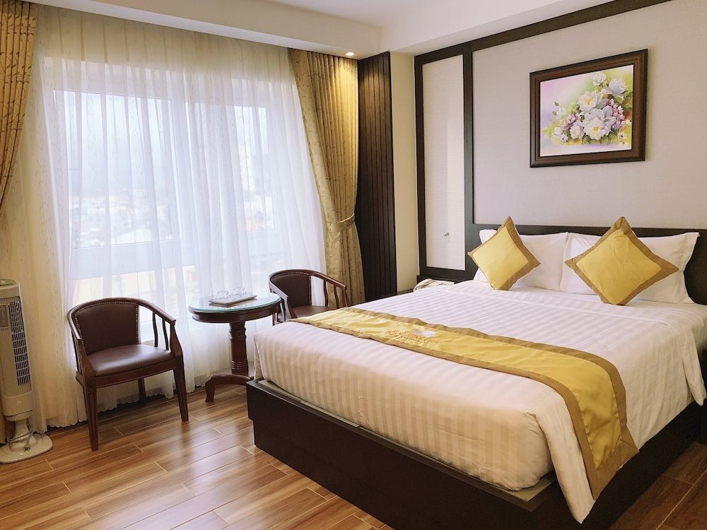 Hoang Minh Chau Ba Trieu Hotel Superior Double Room, City View