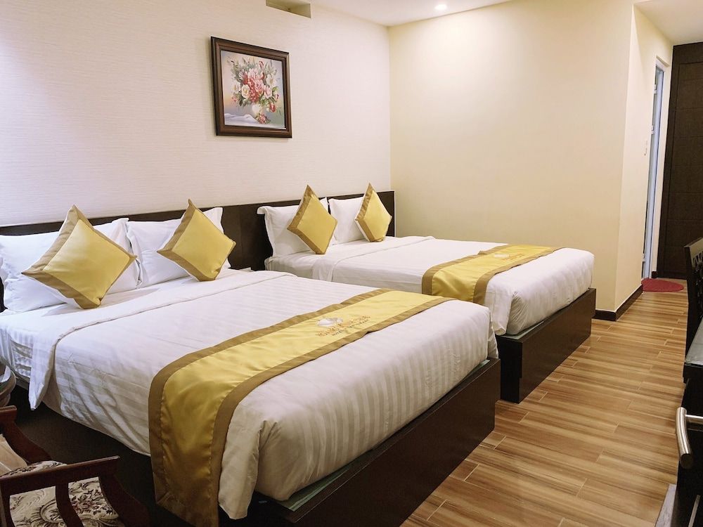 undefined Hoang Minh Chau Ba Trieu Hotel