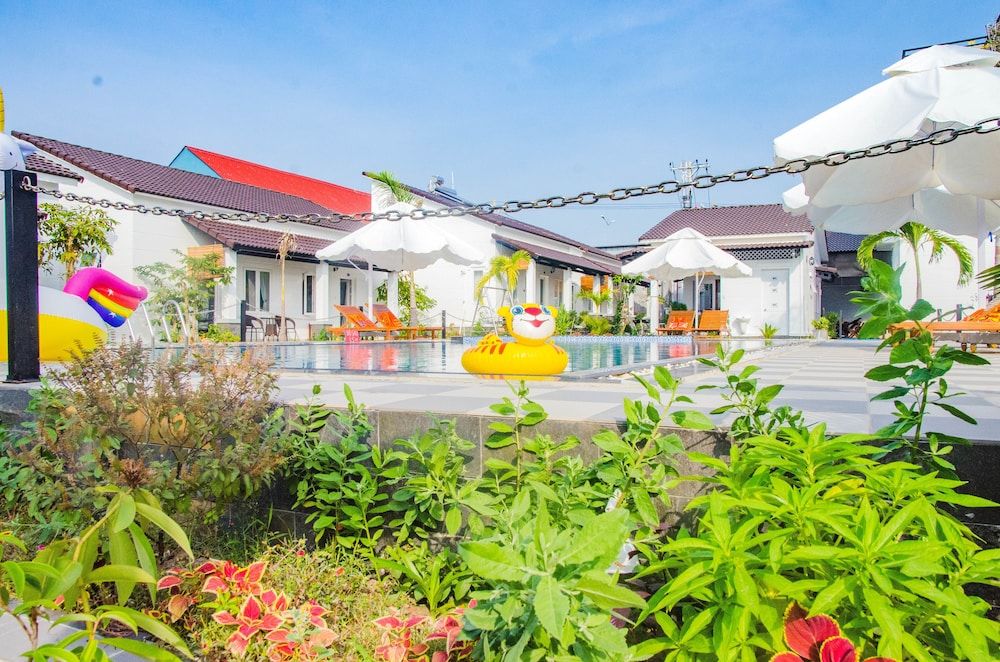 undefined Anna Nguyen Resort Bungalow 4