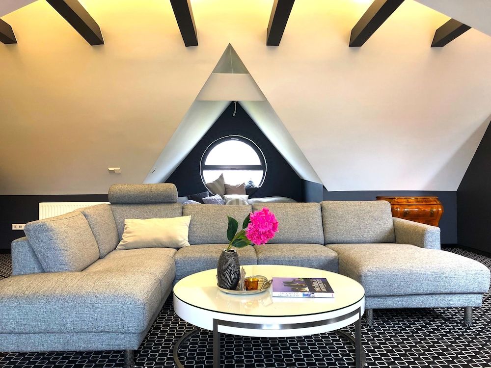 Design Penthouse, Multiple Beds, City View