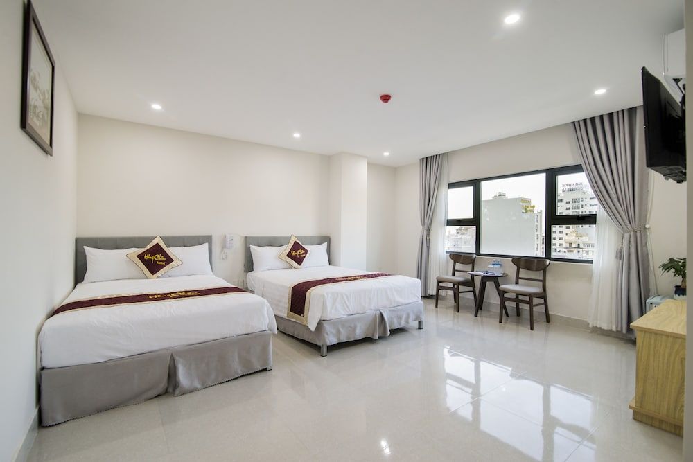 Hong Chau Hotel Deluxe Twin Room 2