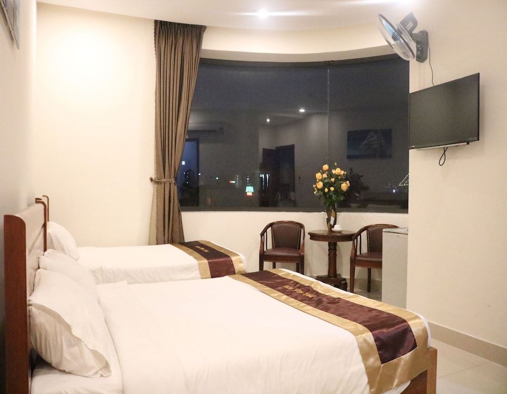 undefined Phuc Ngoc Hotel 4